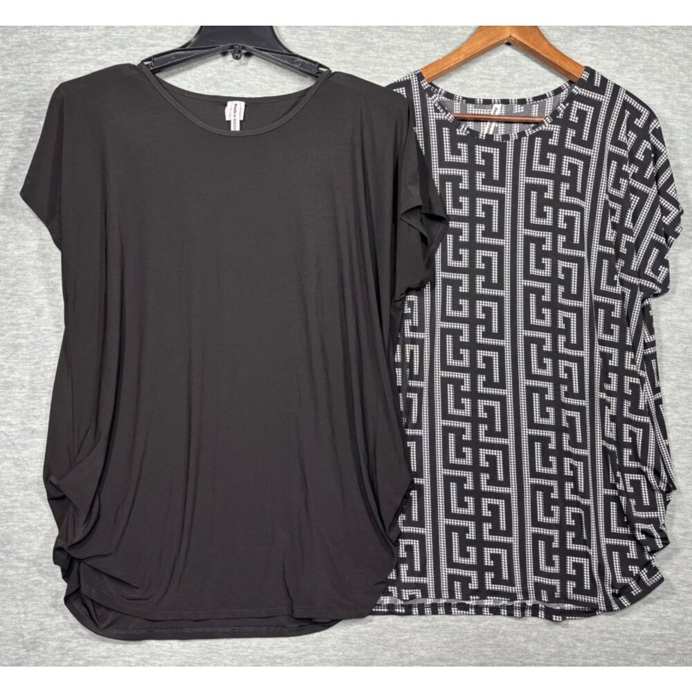 Peek-A-Boom Womens 3X Tunic Short Sleeve Black Geometric Pattern‎ Stretch Fabric